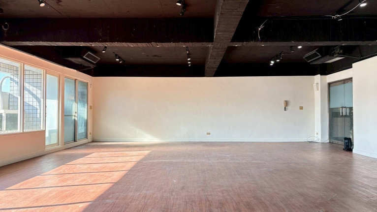 47坪 —— 正G9捷運中正路精華地段 —— 整個亮到會發光的採光！（第2張）