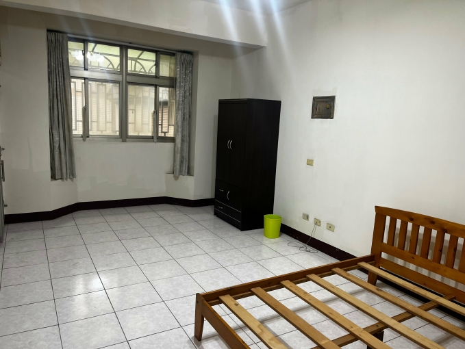 靜巷宜居！【信中路】寬敞四房透天 散步達公園/超商（第7張）