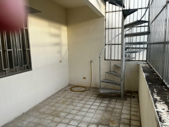 靜巷宜居！【信中路】寬敞四房透天 散步達公園/超商（第9張）