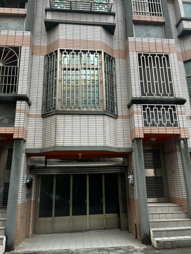 靜巷宜居！【信中路】寬敞四房透天 散步達公園/超商（第2張）