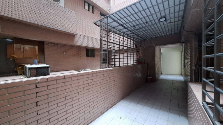 漢口商圈電梯三房+車位 捷運宅 - Image 9