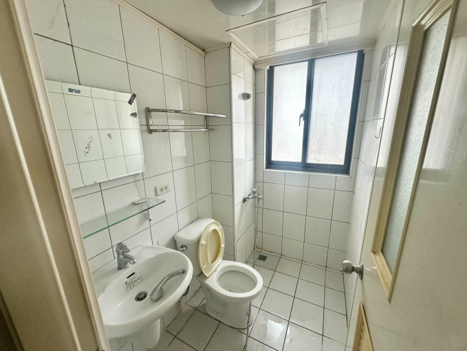 🔥中台會館🔥秒殺電梯管理員套房🔥可雙租補🔥近中台 - Image 2