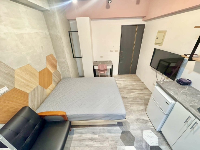 粉紅百事是草莓口味💕陽台獨洗✨可租補✨近一中 中友💕宇你相見（第3張）