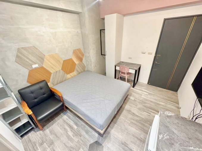 粉紅百事是草莓口味💕陽台獨洗✨可租補✨近一中 中友💕宇你相見（第2張）