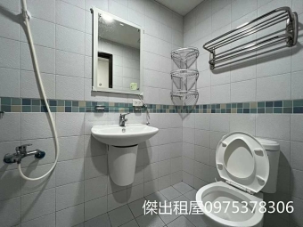 租屋找77✿南崁稀有套房,陽台獨洗 - Image 11