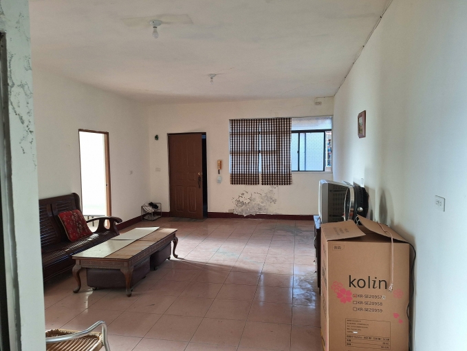 左營大路靜巷內公寓5樓（視野佳、無電梯） - Image 2