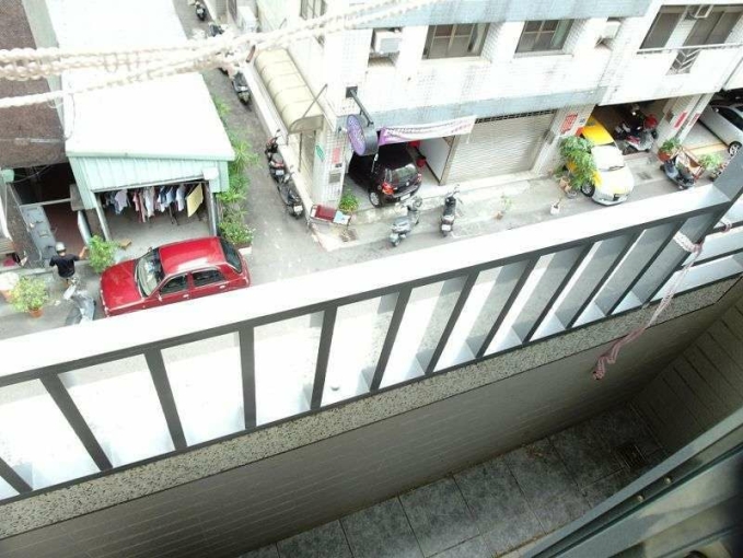 租補☆電梯套房☆飲水機☆子母車（第13張）