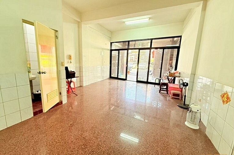 兆基社會住宅🏡秒租/格局方正/歸仁市區整棟透天/看屋+賴（第1張）
