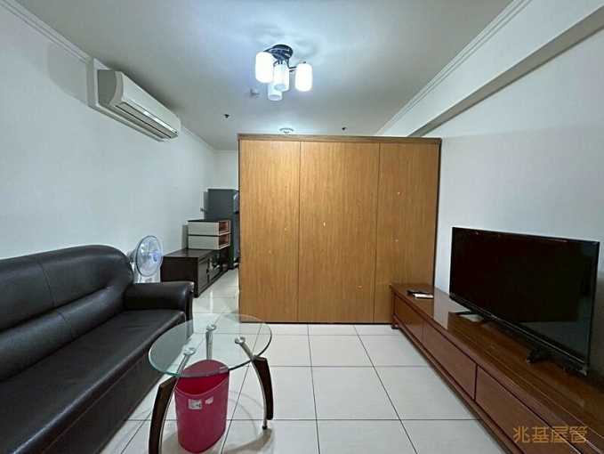 兆基社會住宅🏠Sogo獨套可開伙有陽台/可租補(第1張)