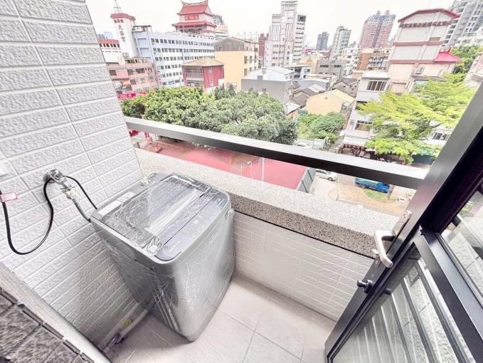 全新完工電梯套房☆台電☆租補☆機車位（第9張）
