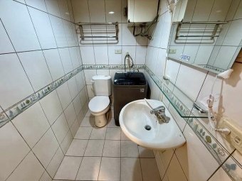 💞大象租屋💞近SOGO.威尼斯影城旁.漂亮精緻網路套房.傢俱.家電.專用洗衣機（第5張）