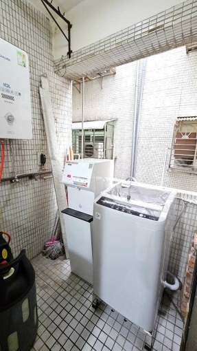 有廚房可烹調、社區有包裹與垃圾代收、可租補、再贈半個月免月租（第12張）