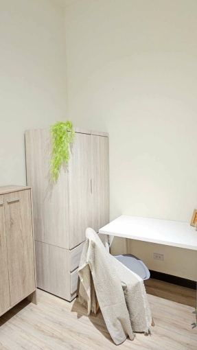 有廚房可烹調、社區有包裹與垃圾代收、可租補、再贈半個月免月租（第7張）