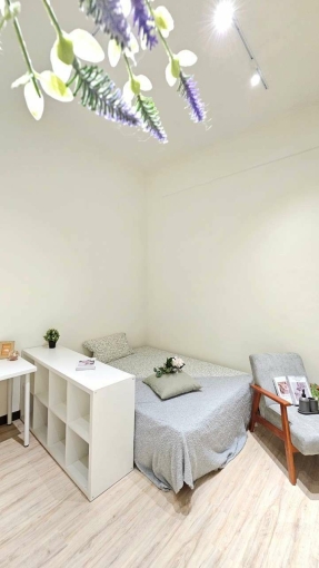 有廚房可烹調、社區有包裹與垃圾代收、可租補、再贈半個月免月租（第11張）