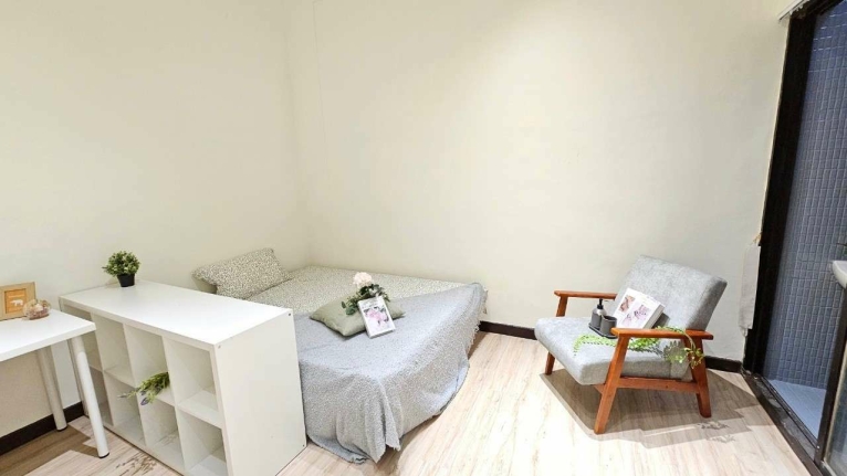 有廚房可烹調、社區有包裹與垃圾代收、可租補、再贈半個月免月租（第1張）