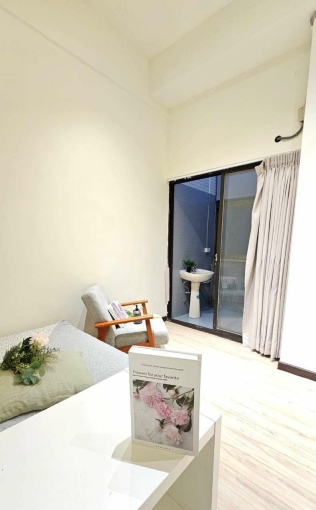 有廚房可烹調、社區有包裹與垃圾代收、可租補、再贈半個月免月租（第10張）