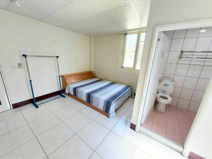 南區>乾淨>垃圾子母車>興大美套房 - Image 3