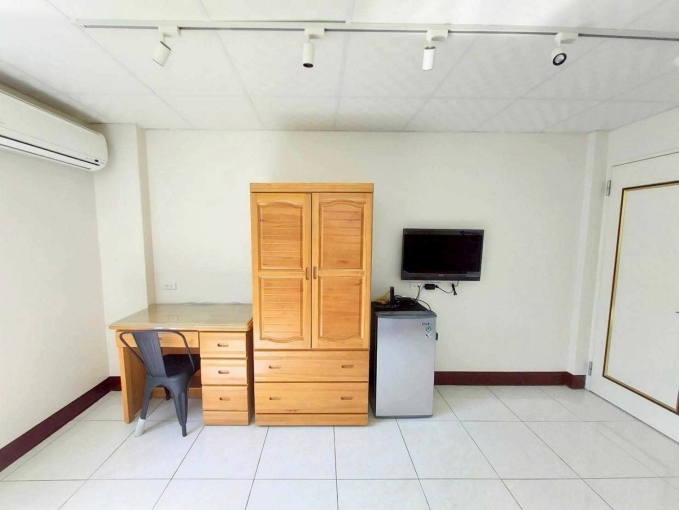 南區>乾淨>垃圾子母車>興大美套房 - Image 4