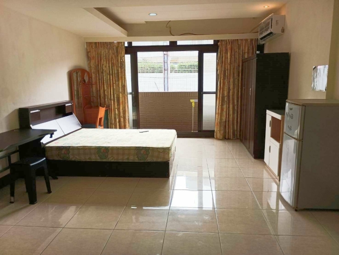 房東自租｜誠品綠園道🉑1房1廳1衛🈶全新變頻冷氣（第5張）