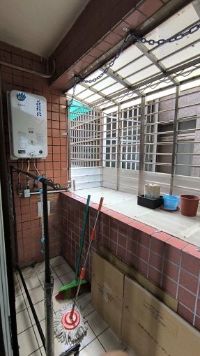 【星鴻】近正義國小,超大2+1房兩衛浴一卡皮箱入住可申請補助(第15張)