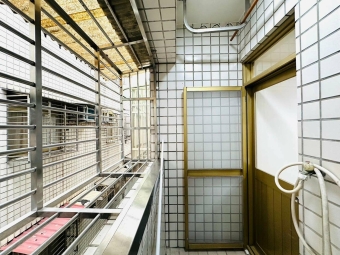 新莊區.捷運丹鳳站.電梯.獨立陽台.現代簡約設計感三房兩廳兩衛6F（第14張）