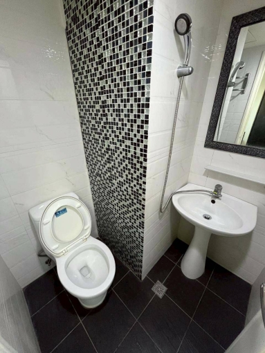 🔥中區可短租🔥共洗共曬🔥台電帳單🔥近中華夜市（第2張）