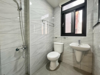 全新電梯可貓套房☆租補☆陽台☆飲水機子母車（第10張）