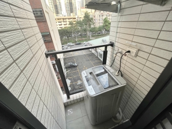 全新電梯可貓套房☆租補☆陽台☆飲水機子母車（第11張）