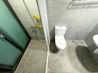 🔥西區可報稅租補🔥陽台獨洗🔥飲水機子母車🔥近五權車站（第3張）