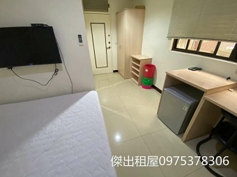 傑出租屋/桃園套房,飲水機,低樓層,半年約（第1張）