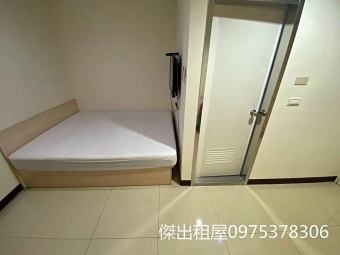 傑出租屋/桃園套房,飲水機,低樓層,半年約（第2張）