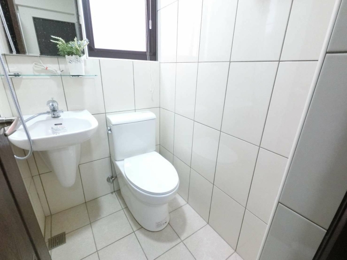 水湳愛買✔電梯❤✔專屬洗衣機✔短租（第8張）