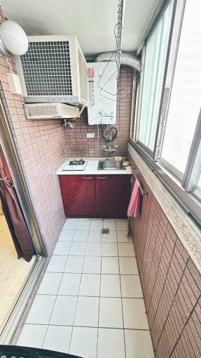 可租補★蘇活大街★台水電★一房一廳附陽台廚房可開伙（第6張）