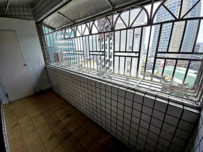 星光城市|尊榮五房豪邸、高樓層無敵視野、稀有大坪數 - Image 12