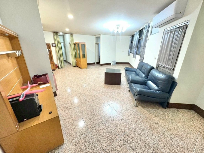 🏡南區可寵大坪數3房🏡可租補•可雙租補•室內40坪•忠孝路•中興大學 - Image 1
