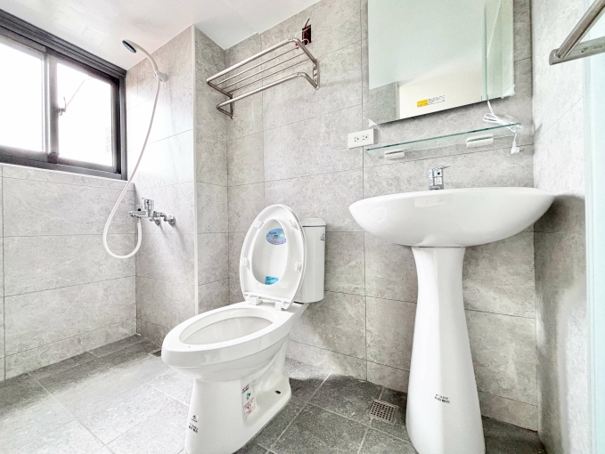 🧡加賴約🧡電梯新屋🧡可以短租🧡租屋補助🧡陽台獨洗🧡精美樓中樓🧡（第6張）