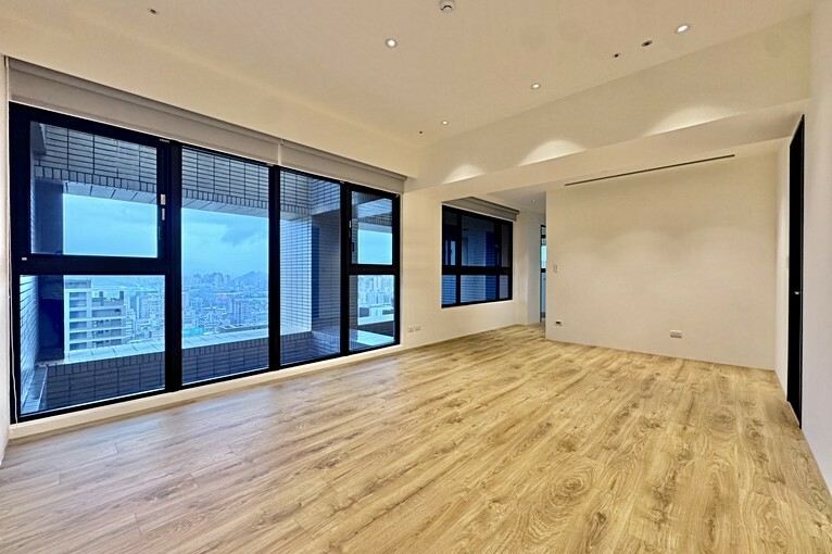 新店央北24樓鑽石級天際私邸全新完工。蝶型三面獨立建築(第3張)