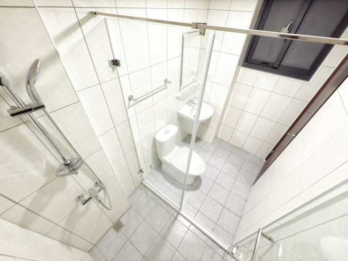 機車位走路崇德萬客火鍋可租房屋補助北屯過一個路口北區秒殺整棟新蓋全新未住採光超好小資族多間可選任你挑選間間陽台獨洗曬部分流理台電梯套房（第8張）