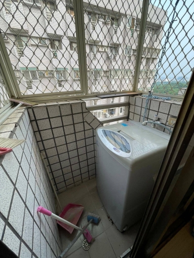 ⚡近中科東海/電梯10樓全新家具木地板/台水電✨（第3張）