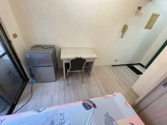 ⚡近中科東海/電梯10樓全新家具木地板/台水電✨（第2張）