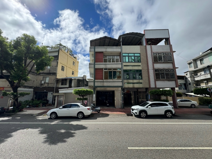 豐原市中心 十米雙拼大面寬店面透天(第1張)