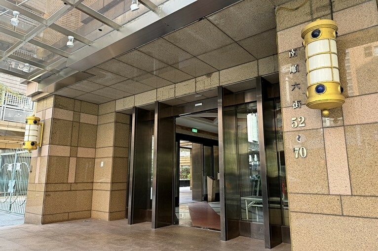 星光市全配大套房~前陽台獨立洗衣機~含家具家電~可租屋補助（第4張）