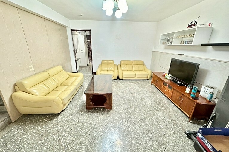 兆基社會住宅🏠大里透天3房⭐門前可停車⭐可租補（第2張）