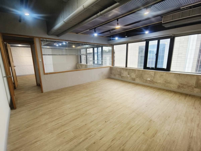 ☆捷運忠孝敦化辦公☆邊間、高樓層、漂亮設計裝潢（第11張）