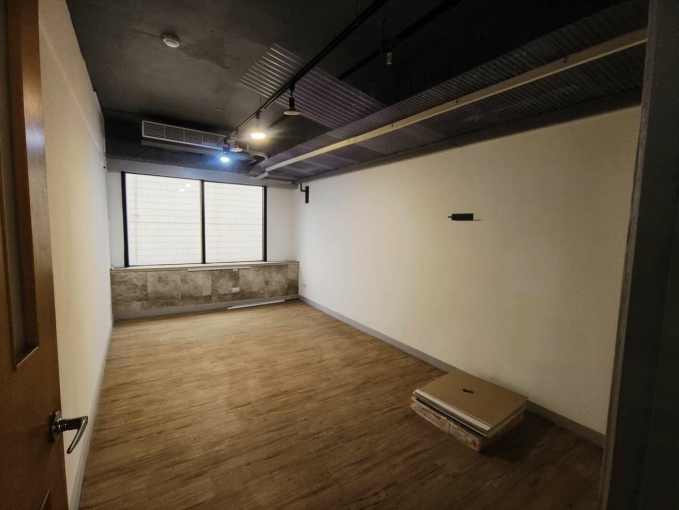 ☆捷運忠孝敦化辦公☆邊間、高樓層、漂亮設計裝潢（第9張）