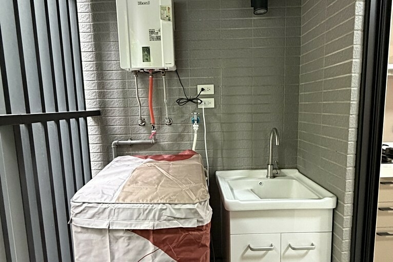 兆基社會住宅🏠五權車站大兩房家具齊有車位🏠可雙租補（第8張）