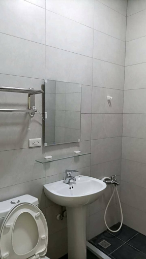 🏠【稀有物件】捷運迴龍１樓公寓整層｜重新裝潢拉線｜住家公司｜附停車位免仲介費（第2張）