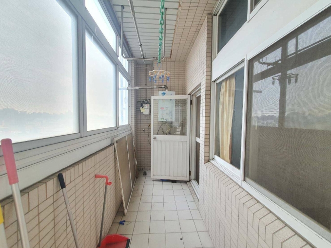 好屋出租*特力屋.全聯旁3房+平面車位 - Image 7