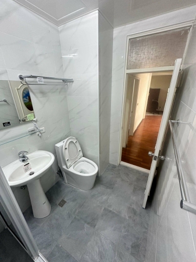 雙十國中旁✨超便宜可貓可租補三房✨台水電✨可戶籍✨合租必看（第10張）