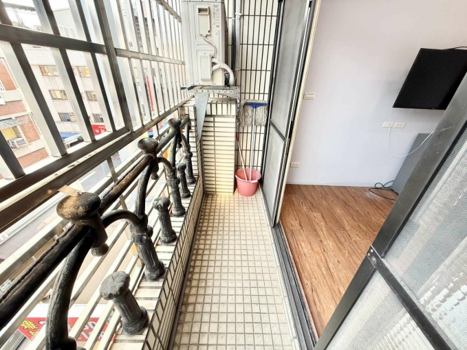 晴時有雲時而雨🐈可寵可狗✨陽台獨洗⚡可租補💕近北平 漢口 商圈⚡宇你相見（第15張）